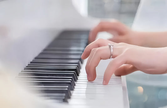 Dispelling Myths: Hand Size and Piano Mastery